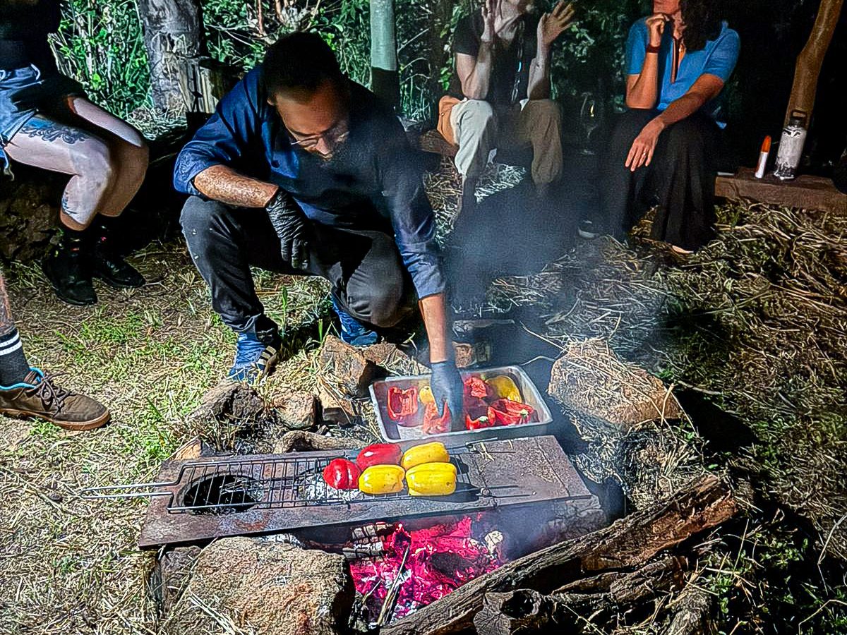 Processo artesanal de defumação de vegetais